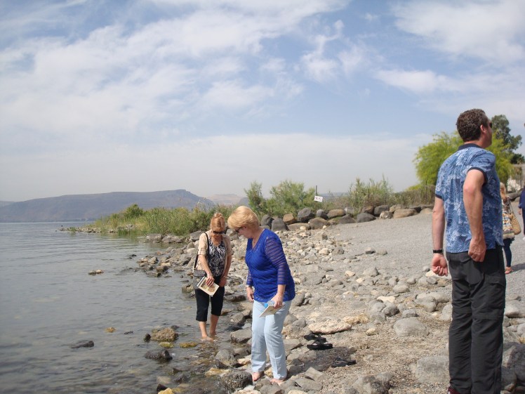Finding Pebbles at Mensa Christi
